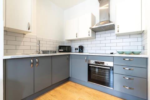 Central London Old Street Flats by DC London Rooms Vacation rental in London Borough of Islington