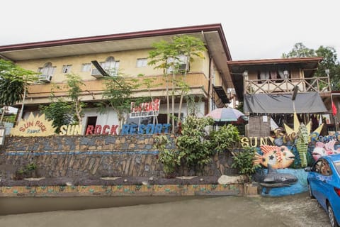 OYO 588 Sunrock Resort Vacation rental in Quezon City