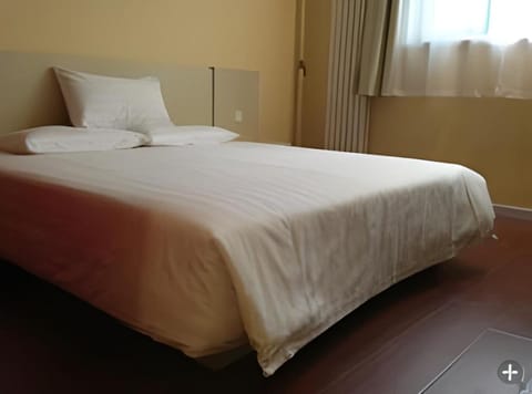 Hanting Hotel Ji'nan Olympic Sports Center Vacation rental in Tianjin