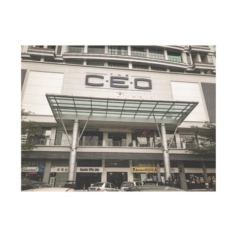 The Ceo Suites Near Georgetown , Airport By Zenbnb Condominio in Bayan Lepas