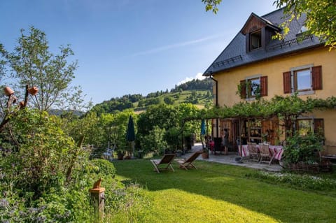 La Grange d'Hannah - gîte & chambre d'hôtes de charme Vacation rental in Orbey