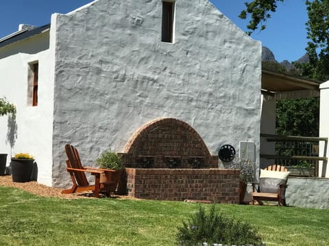 Raithby Winelands Historical Cottage Casa di campagna in Cape Town
