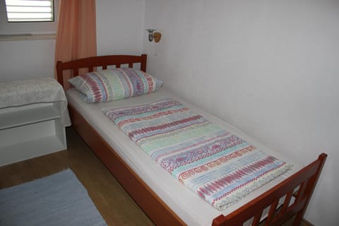 Welcome to Apartments 4 Dolphins, Rogoznica, Croatia Casa vacanze in Split-Dalmatia County