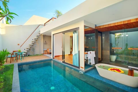 Cozy 1 BR Villa With Private Pool & Bathtbub #Z36 Villa in North Kuta