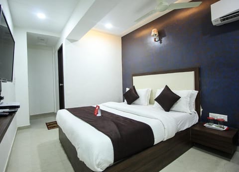 OYO Hotel Dream Inn Hotel in Ahmedabad