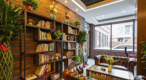 James Joyce Coffetel Tianjing First Central Hospital Nankai University Vacation rental in Tianjin