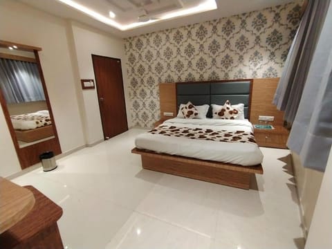 Hotel Privilege Villa Hotel in Ahmedabad