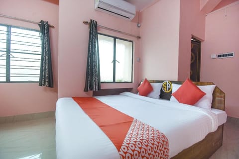 OYO Flagship SP Vacation rental in Kolkata