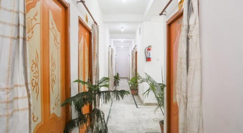 SPOT ON Sukanya Guest House Vacation rental in Varanasi