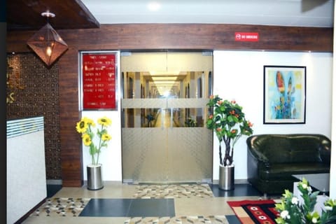 Hotel Royal Wings Vacation rental in Vadodara