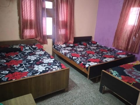 Hotel Gayatri Guest House Haridwar Hotel in Uttarakhand