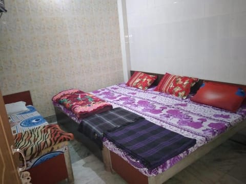 Hotel Gayatri Guest House Haridwar Hotel in Uttarakhand