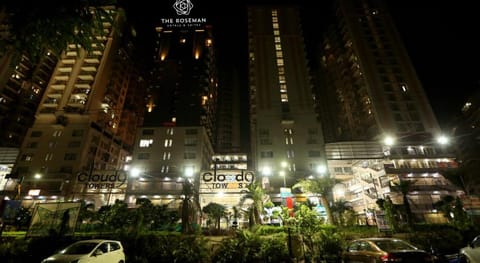 The Roseman Hotel and Suites Vacation rental in Noida