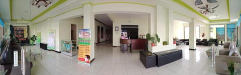 Hotel Grand Palm Vacation rental in Batu