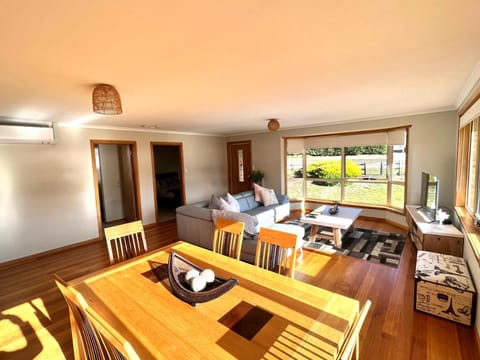 The Hazards Beach Escape Vacation rental in Freycinet