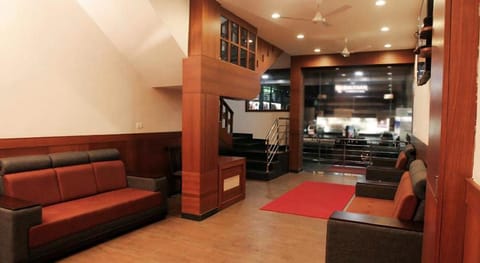 OYO 15909 The Traders Hotel Vacation rental in Mangaluru