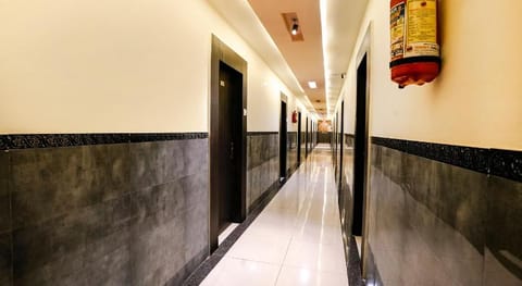 Capital O 71375 Hotel Sai Vihar Lodging & Boarding Vacation rental in Thane