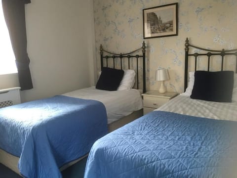 Grove House Guest House Vacation rental in Telford