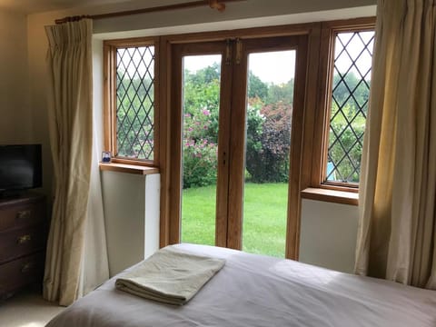 Bed and Breakfast Dunsfold Vacation rental in Borough of Waverley