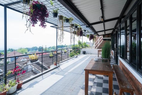 Urbanview Hotel Omah Anin Batu Vacation rental in Batu