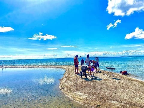 Hannah’s Beach Staycation House - Unit 1 Urlaubsunterkunft in Batangas