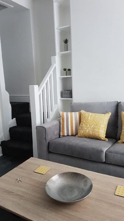 Townhouse @ Birches Head Road Stoke Vacation rental in Stoke-on-Trent