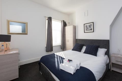 Townhouse @ Corporation Street Stoke Vacation rental in Stoke-on-Trent