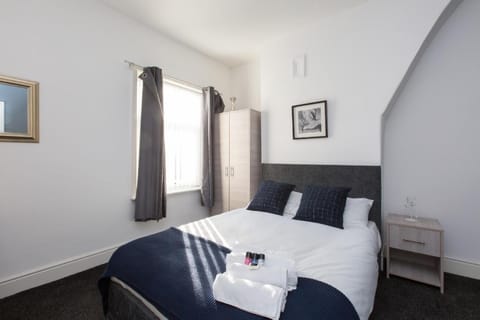 Townhouse @ Corporation Street Stoke Vacation rental in Stoke-on-Trent