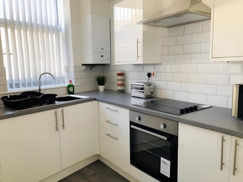 Townhouse @ 51 Balfour St -Stoke Vacation rental in Stoke-on-Trent