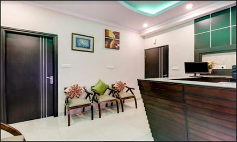 Uphill Courtyard Family Suites for 1 to 6 People on Hilltop Vacation rental in Shimla