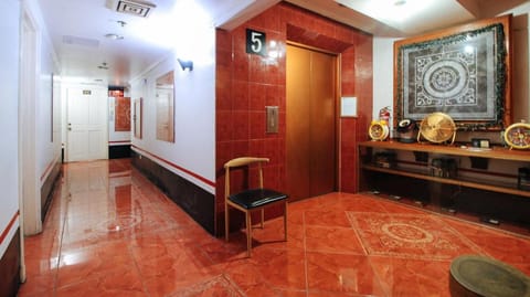 RedDoorz @ The Providence Tower - Vaccinated Staff Vacation rental in Manila City