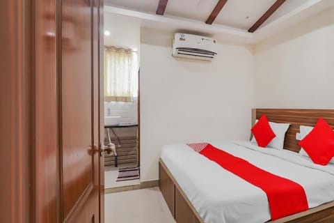 OYO Adda Rooms Hotel in Hyderabad