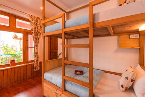 Keekoo Manali - Private Rooms & Dorms Hostel in Manali