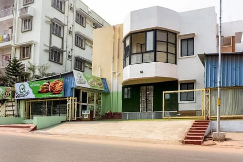 OYO Home SSV Bed and Breakfast in Bhubaneswar