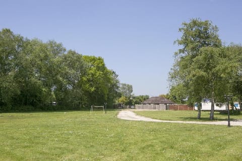 Terraced house, Decking, Durdle Door Mews. Vacation rental in Wool