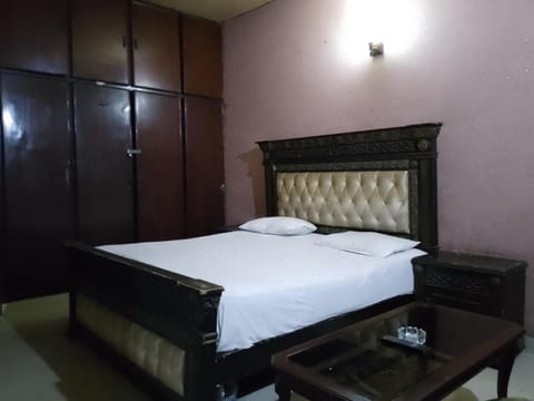 Moon Soon Hotel Vacation rental in Lahore