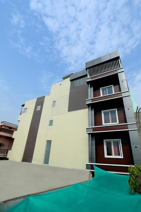 Hotel Kiaara Vacation rental in Varanasi