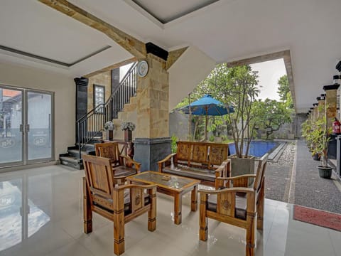 OYO 3904 Kiki Residence Bali Vacation rental in Kuta