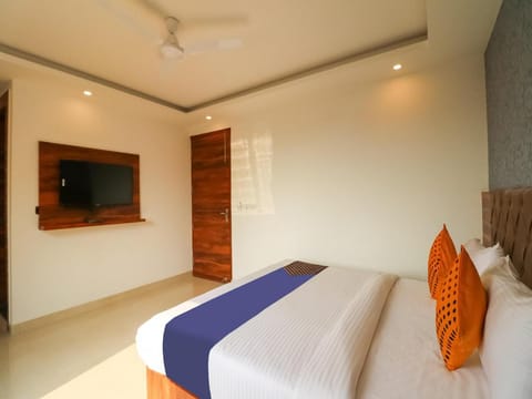 Capital O P-suites Hotel in New Delhi