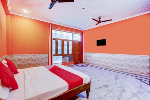 Flagship Akshit Residency Near Noida Sector 51 Metro Station Hotel in Noida