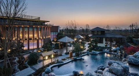 Ocean Spring Resort Chengdu, MGallery by Sofitel Vacation rental in Chengdu