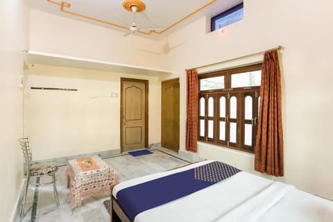 SPOT ON Maitri Paying Guest House Hotel in Varanasi