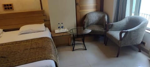 HOTEL DECCAN ROYAALE Hotel in Pune