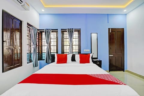 OYO Flagship Fairland Guest House Hotel in Thiruvananthapuram