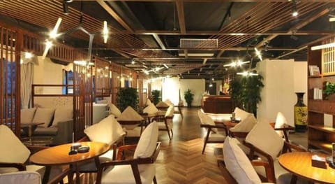 VX Hotel Chengdu Shuangliu Airport Sainawei Vacation rental in Chengdu