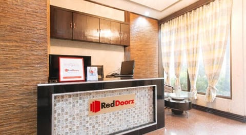 RedDoorz Plus @ Robinson's Circle (Quarantine Hotel) Vacation rental in Pasig