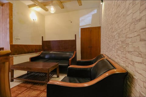 FabHotel Shandela Vacation rental in Manali