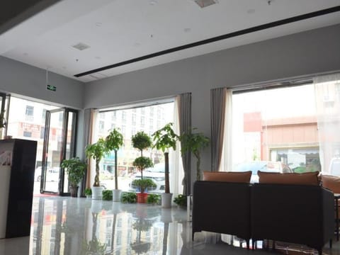 Shell Hotel Macheng Trade Logistics City Vacation rental in Wuhan