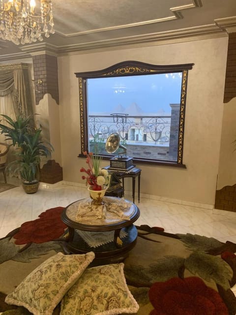 Whole residence at the pyramids! Huge Vacation rental in Cairo