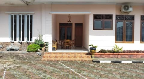 Grand Mutiara Hotel Puncak Vacation rental in Cisarua